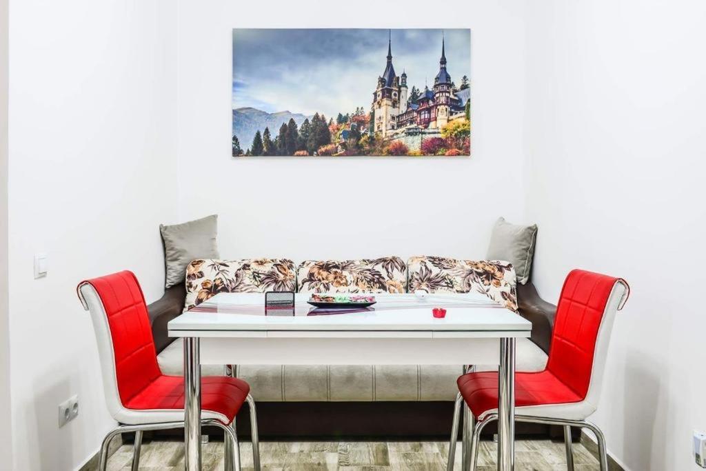 Mary Apartment Old Town Brasov Luaran gambar