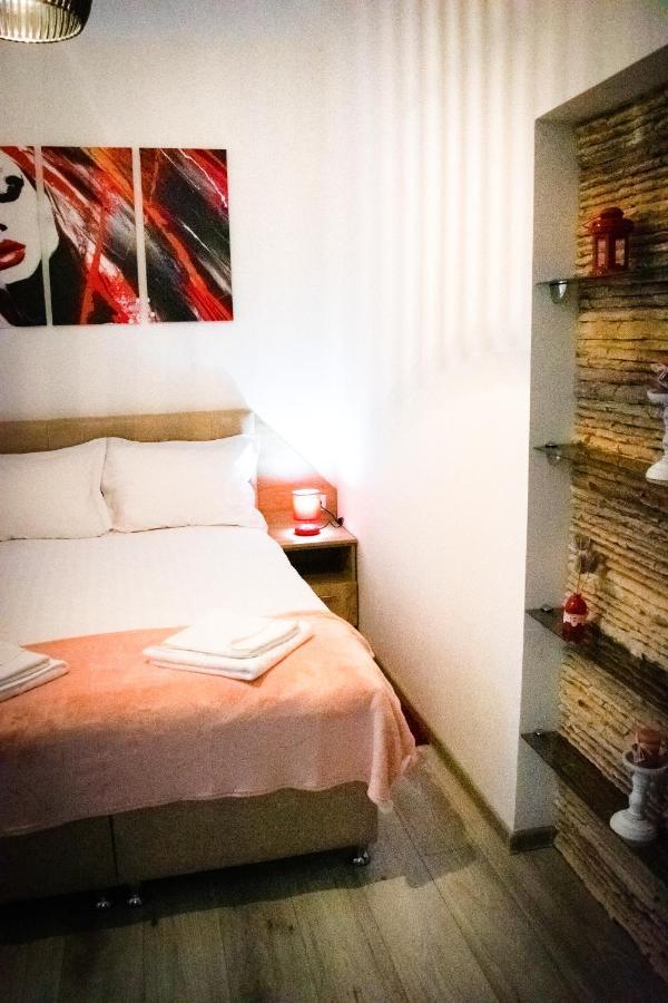 Mary Apartment Old Town Brasov Luaran gambar